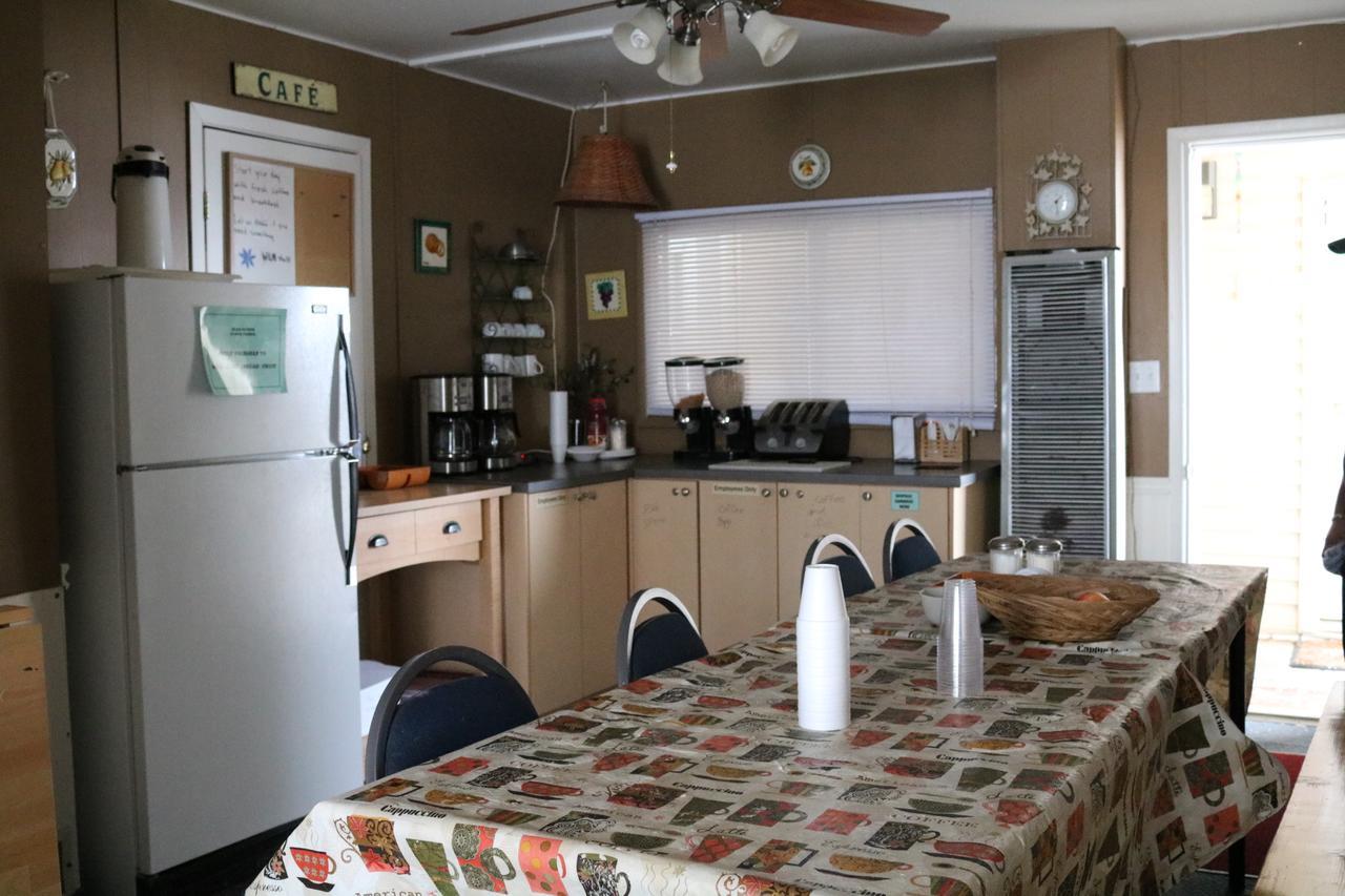 Wakaw Lodge Motel Zewnętrze zdjęcie